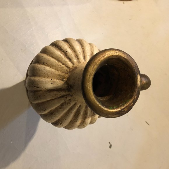 Large Ceramic Decorative Vase - Picture 3 of 4